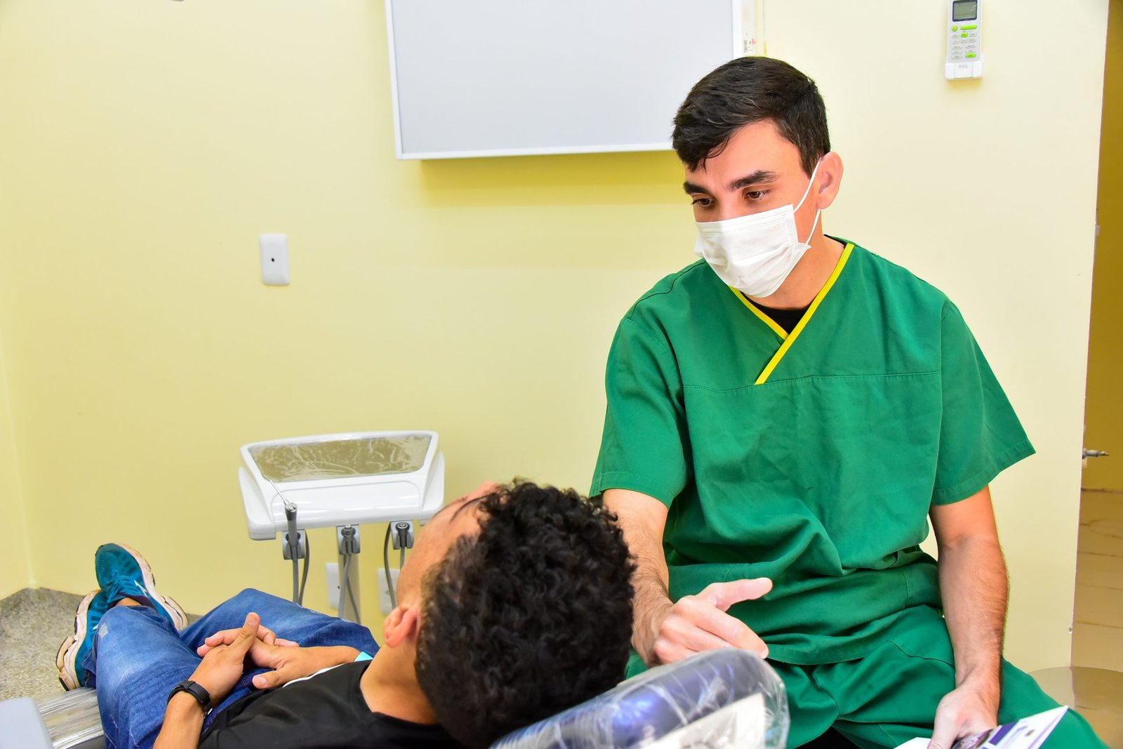 HRSM recebe 57 novos profissionais em formação para fortalecer odontologia hospitalar