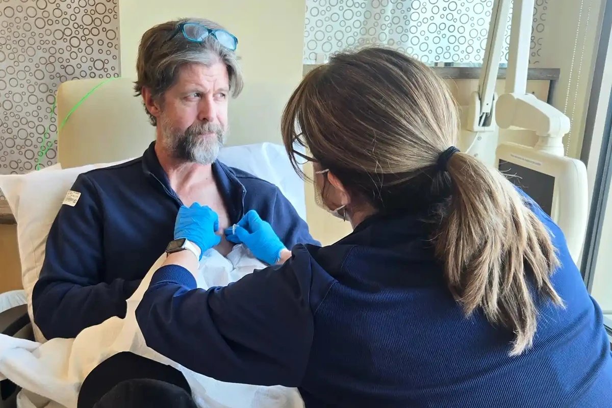 Homem recebe diagnóstico de câncer de mama no dia do aniversário