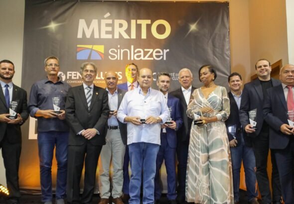 Ibaneis vira protagonista na virada dos clubes e é premiado no DF