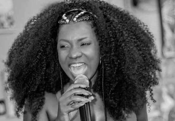 Morre a sambista Adriana Araújo, aos 49 anos