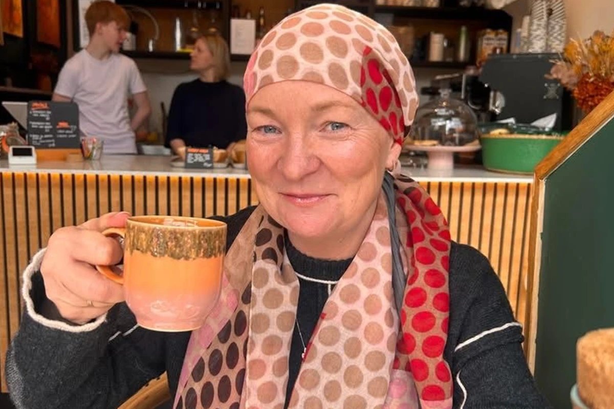 Mulher confunde sintomas com demência e descobre câncer cerebral