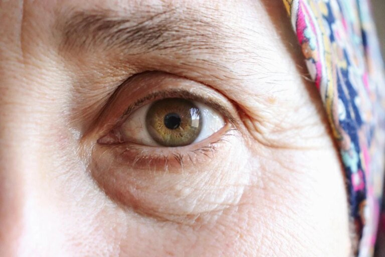 Oftalmologista esclarece que a visão pode piorar após os 40