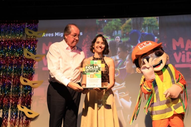Prêmio Folia Limpa reconhece blocos que ajudaram a cuidar da cidade no Carnaval