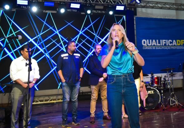 Qualifica DF certifica cerca de 2 mil alunos e amplia oportunidades de emprego no Distrito Federal