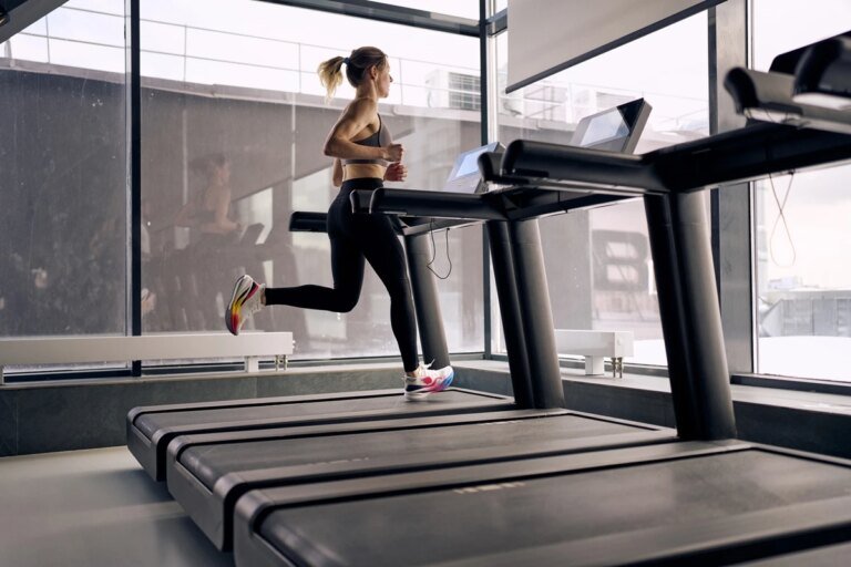 Quer evoluir na esteira? Treinador dá 6 dicas para correr melhor