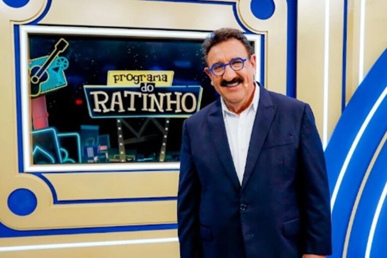 Ratinho faz desabafo e reclama do SBT durante programa ao vivo