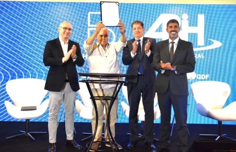 Roosevelt Vilela acompanha assinatura de portaria que fortalece segurança no Setor Hoteleiro