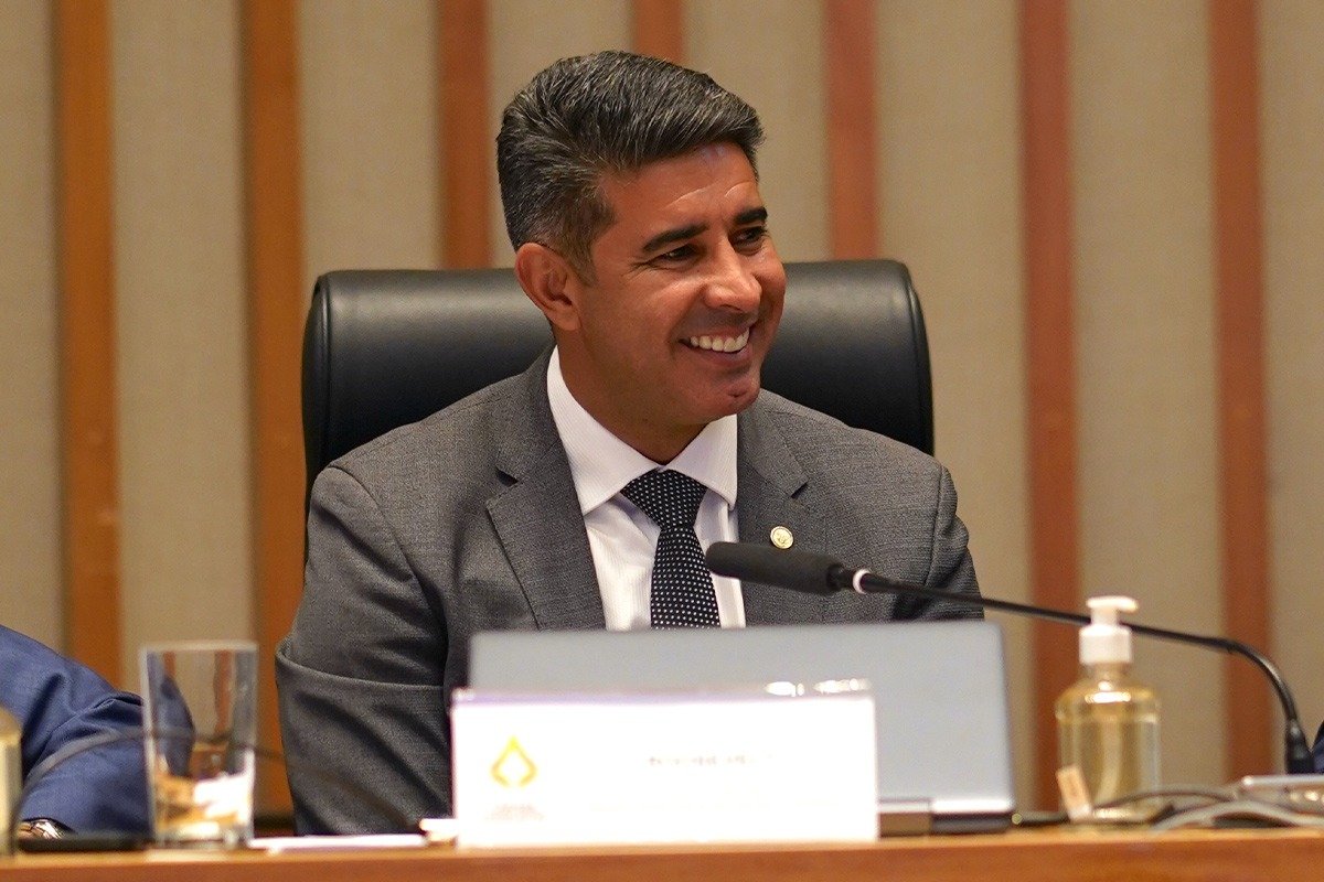 Roosevelt Vilela marca sessão da CLDF com discurso em defesa do papel social e colaboradores do BRB