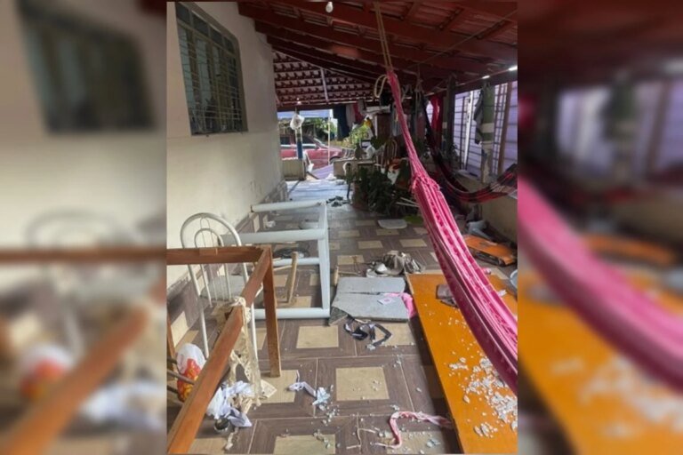 Suspeito é preso após agredir familiares e destruir a casa das vítimas