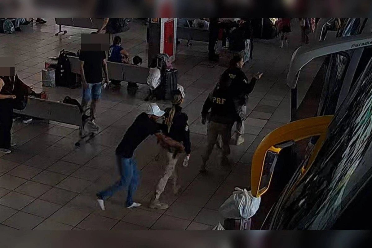 homem é preso ao tentar roubar arma de policial em rodoviária