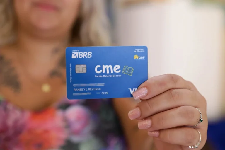 DF amplia programa e leva material escolar a mais de 167 mil alunos da rede pública