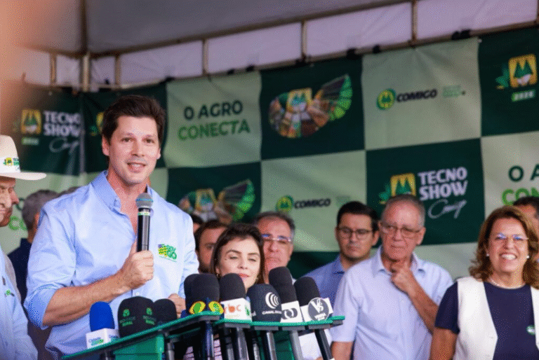Daniel Vilela investe em estradas para fortalecer o agro e a economia