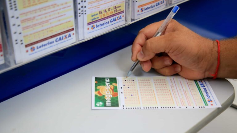 Mega-Sena acumula e prêmio vai a R$ 70 milhões