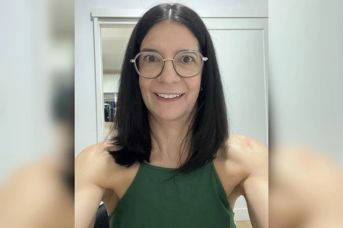 Mulher descobre doença neurológica após coceira persistente nas costas