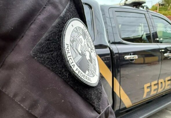 PF apreende mais de duas toneladas de maconha prensada no Paraná