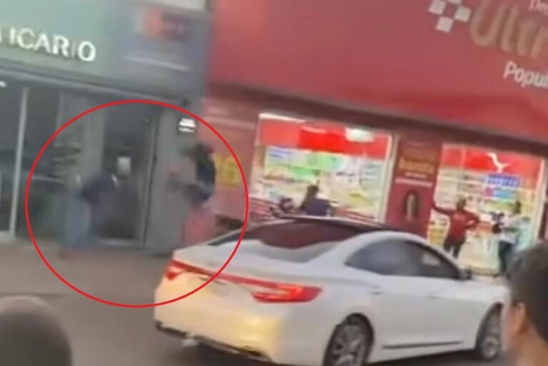 Pastor evangélico "amassa" bandidos na porrada com banda e "enterrada"