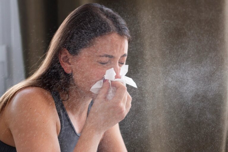 Segurar espirro pode aumentar risco de AVC e ruptura de aneurisma