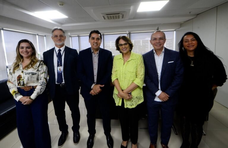 Senadora Damares Alves e governo articulam conclusão de obras no HRAN