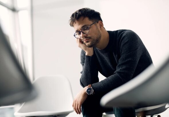 Sintomas de testosterona baixa que podem explicar o cansaço; entenda