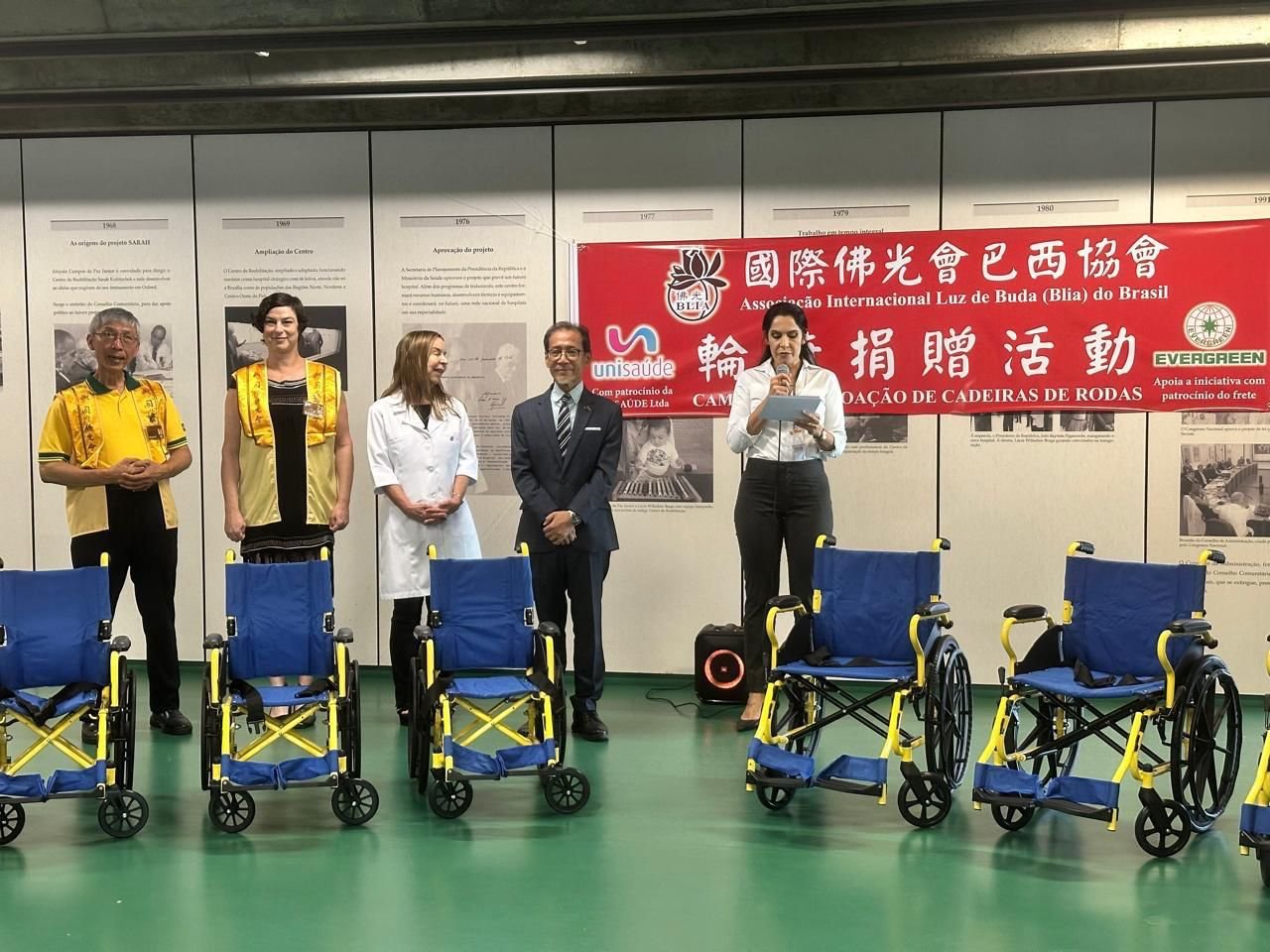 Taiwan e BLIA doam cadeiras de rodas a pacientes do Hospital Sarah, em Brasília
