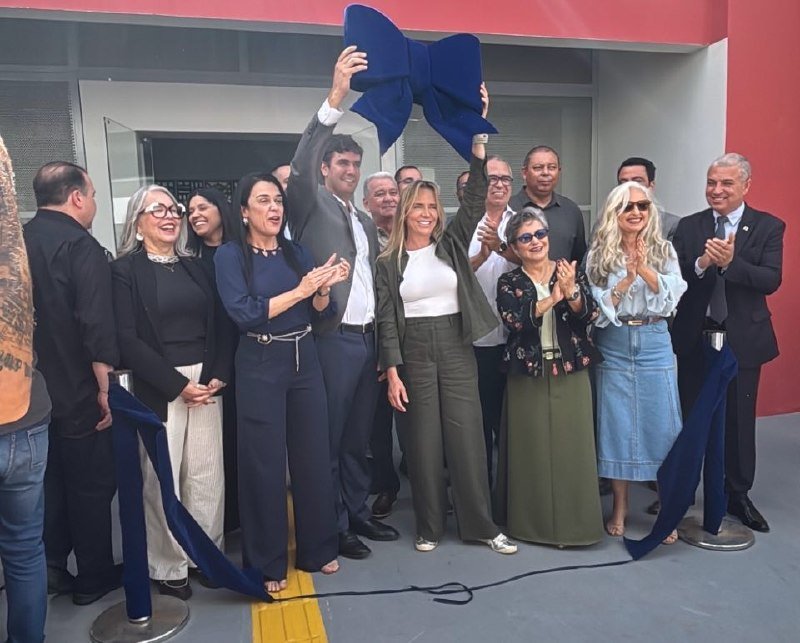 photo_5111784146748509301_x