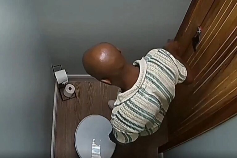 Casa do Patrão expõe participante urinando e gera polêmica na web
