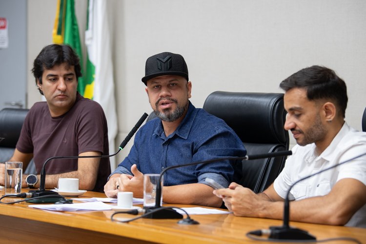 Comissão aprova projeto que isenta taxa de renovação da CNH para motoristas sem infrações no DF