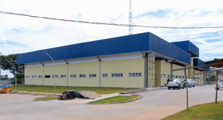 Feira de Santa Maria entra na reta final com instalação de portas e iluminação