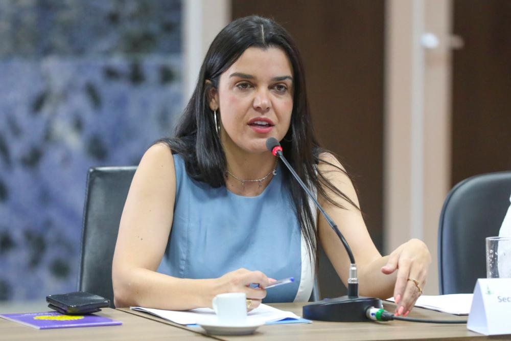 Giselle Ferreira assume o comando da assistência social do DF