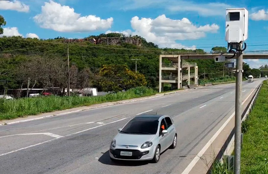 Minas aposta em radares inteligentes para rastrear carros roubados nas rodovias