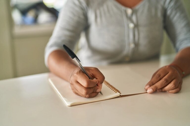 Por que a maioria das pessoas é destra? Estudo sugere resposta