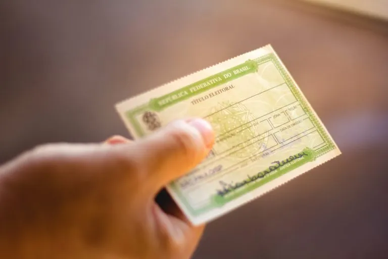 Prazo para regularizar título de eleitor termina nesta quarta; veja como garantir o voto em 2026