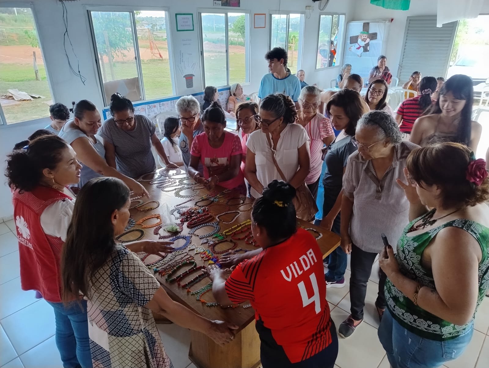 Projeto em São Sebastião promove integração cultural com indígenas venezuelanos da etnia Warao