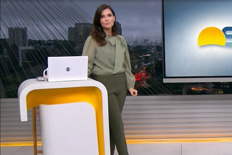 Sabina Simonato se revolta ao vivo com morte de ex-piloto do Globocop