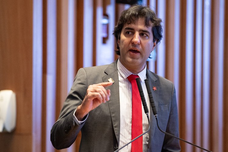 Câmara Legislativa homenageará projetos de destaque no 4º Prêmio Paulo Freire de Educação