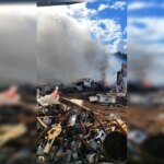 Incêndio de grandes proporções atinge fábrica de reciclagem no Entorno